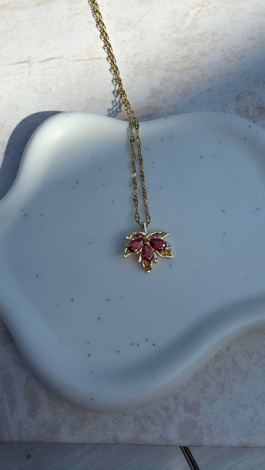 Delicate Dainty 18 K Gold Plated Stainless Steel Necklace With A Maple Leaf Stone Pendant